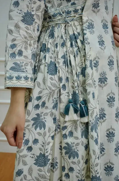 Women Viscose Rayon Kurta Pant Dupatta Set Additional Image