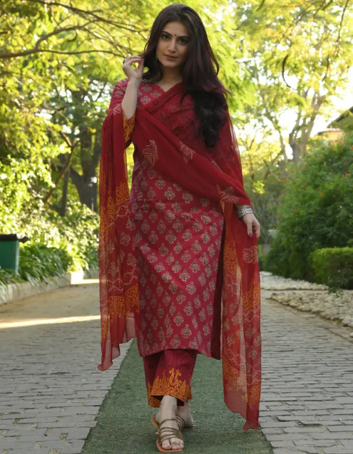 Women Viscose Rayon Kurta Pant Dupatta Set