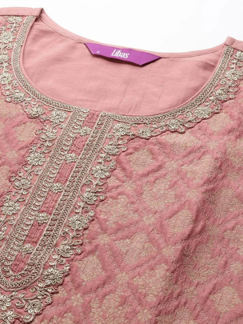 Peach Self Design Silk Blend Straight Kurta With Dupatta Additional Image